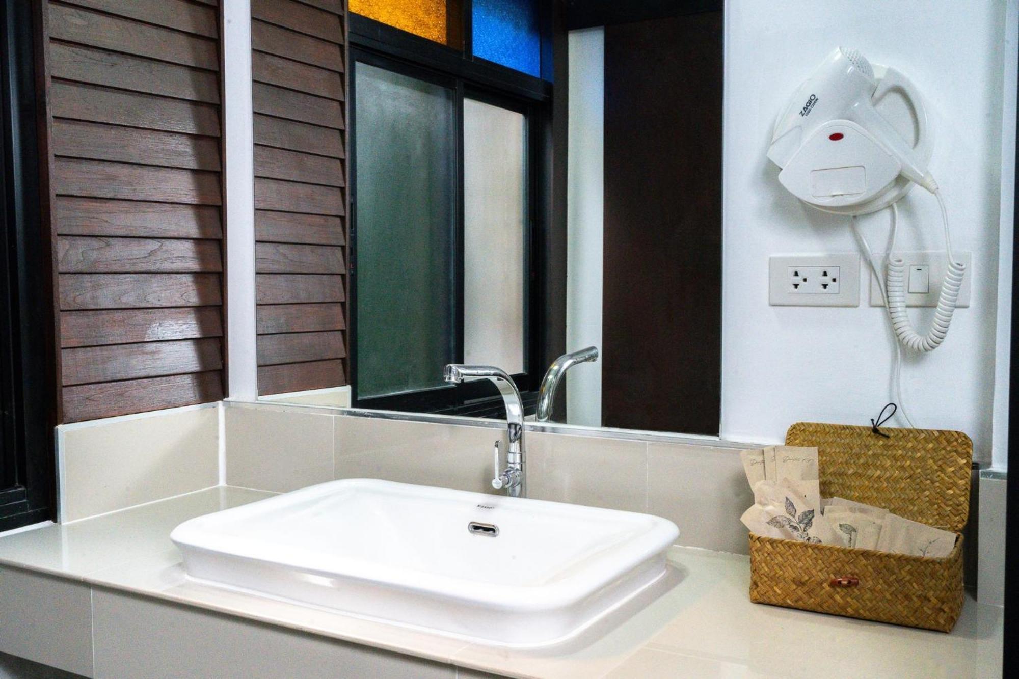 Singharaj Boutique Hotel Chiang Mai Exteriör bild